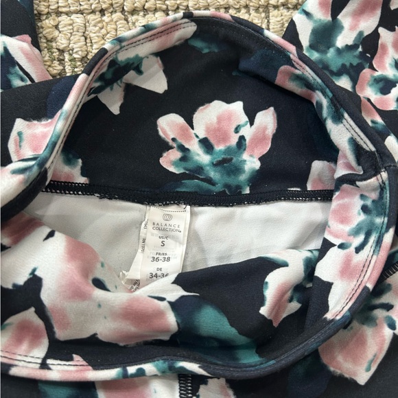 Balance Collection Floral tummy control Leggings size S - Picture 4 of 4